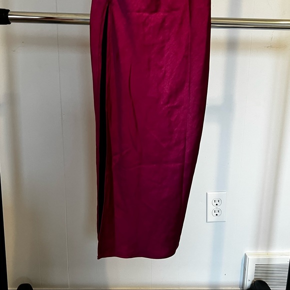 NWOT Lioness Walk The Line Midi Dress - Picture 11 of 16